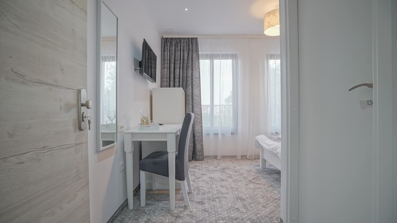 Отели типа «постель и завтрак» Monarch House Брашов