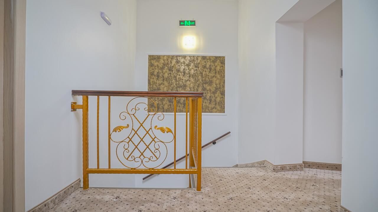 Отели типа «постель и завтрак» Monarch House Брашов
