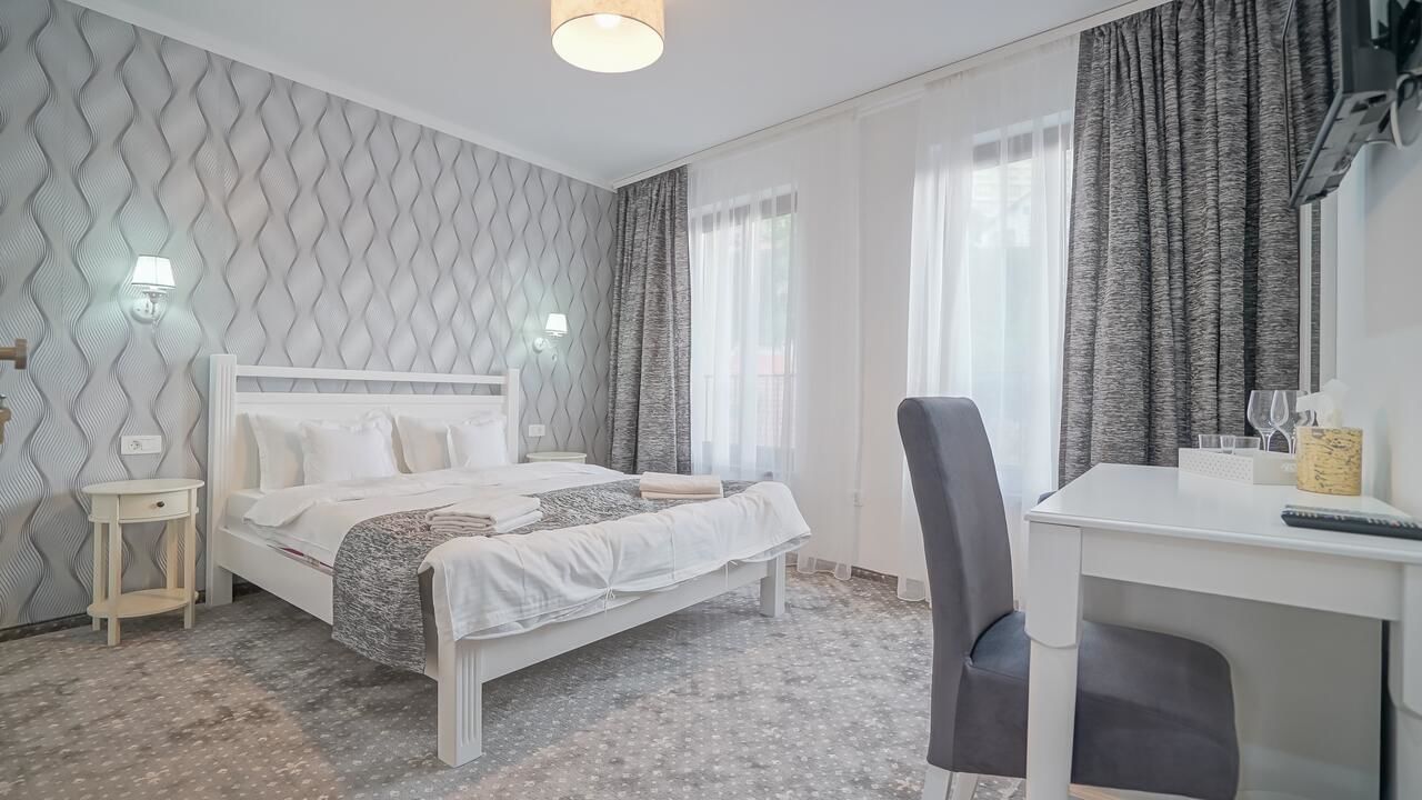 Отели типа «постель и завтрак» Monarch House Брашов-47